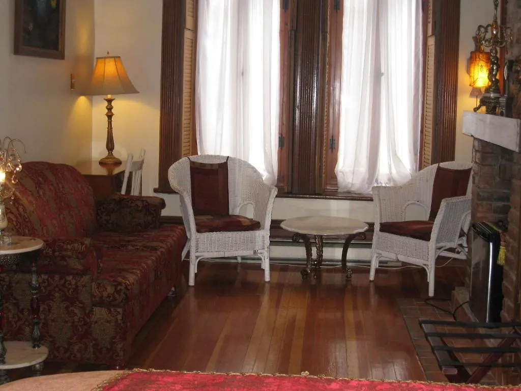 B&B De La Fontaine Quebec City Bed & Breakfast