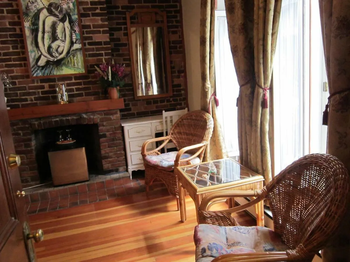 *** Bed & Breakfast B&B De La Fontaine Quebec City Canada